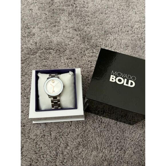 NEW IN BOX Movado BOLD Women’s Bold Verso Swiss Silver Watch